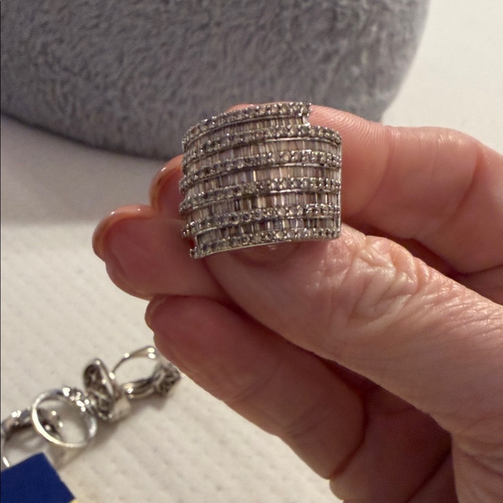 Silver Multi-Row Crystal Statement Ring - Elegant Sparkle
